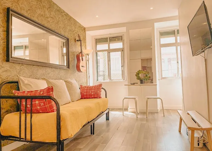 Charming Local Flat Near Sao Bento Palace 公寓 *