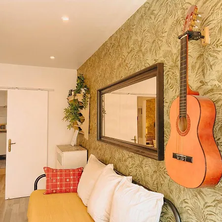 Charming Local Flat Near Sao Bento Palace * Lisboa