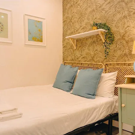 شقة Charming Local Flat Near Sao Bento Palace
